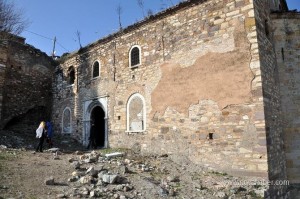 Թուրքիայում ախոռի վերածված հայկական եկեղեցին հարբեցողների ու թմրամոլների հավաքատեղի է դարձել