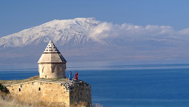 Վանի եկեղեցիներն ու գեղեցիկ համայնապատկերները՝ թուրքական պարբերականի անդրադարձում