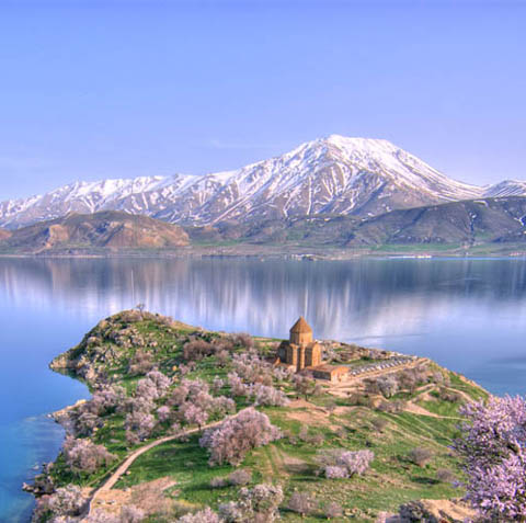 «Վան-Վասպուրականի ազգագրական երգերու բնորոշ նմոյշներ»