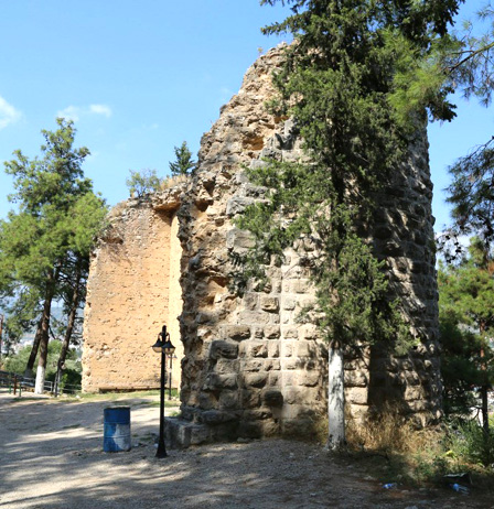 Բարբարոս ձեռքեր քարուքանդ ըրած էին Սիսի հրաշակերտ վանքը