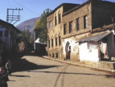 105-ամյա ծերունին ճանաչել է իր տունը Արեւմտյան Հայաստանում
