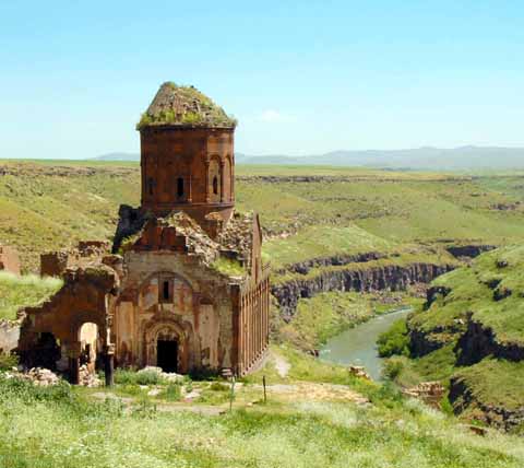 Անիի Տիգրան Հոնենց եկեղեցւոյ պատկանելութեան հարցով change.org-ի մէջ ստորագրահաւաք սկսած է