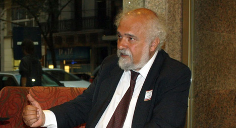 Հրատարակիչ Ռակըպ Զարաքօլուի տունը խուզարկութեան ենթարկուեցաւ