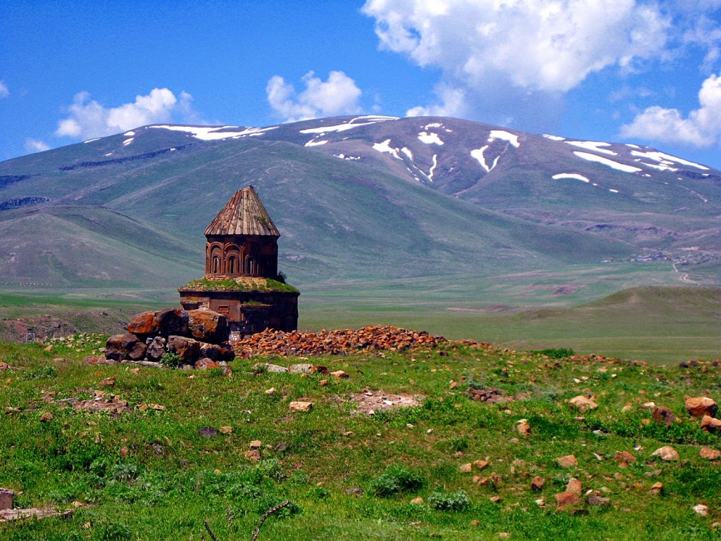 Մոռցուած հայկական մայրաքաղաք Անին կանգնած է միայնութեան մէջ․ թրքական պարբերական