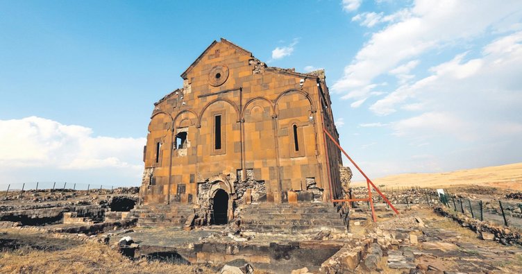 Անիում` ռուս հնագետի հետքերով