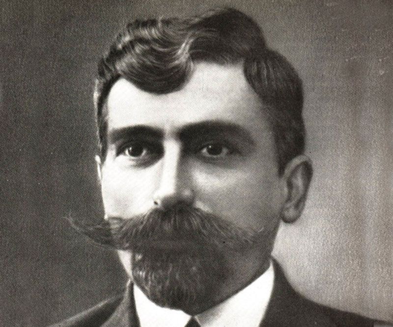Արամ Մանուկյանը` ժողովրդական դիկտատոր
