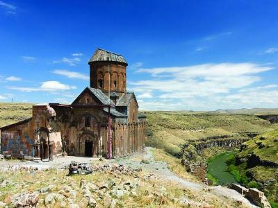 Հայկական Անի քաղաքը` բրիտանացի գրողի կազմած «Ուրվական քաղաքների» շարքում