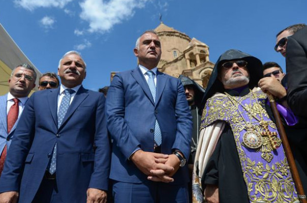 Թուրք նախարարը պնդել է, որ վերջին 11 տարում նորոգվել ու կառուցվել է 57 եկեղեցի