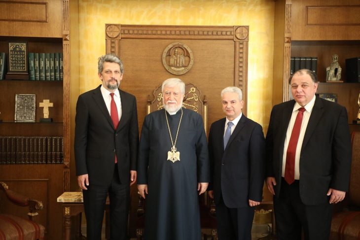 Կարօ Փայլան Լիբանանի մէջ հանդիպում ունեցաւ Արամ Ա. Կաթողիկոսի հետ