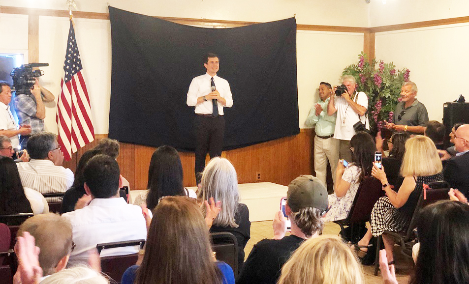 Նախագահի թեկնածուներ նեցուկ կը կանգնին Ցեղասպանութեան բանաձեւին