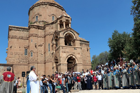 Իրականացաւ Աղթամարի ուխտագնացութիւնը