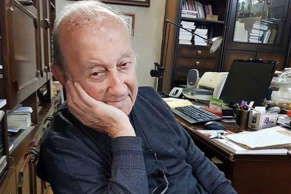 Կը խնդրենք մեր երկու սրբազան հայրերէն