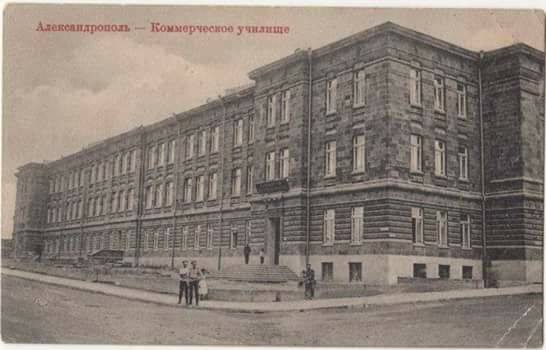 100 տարի առաջ այս օրը (31.01.1920) Գյումրիում բացվեց Հայաստանի համալսարանը. Արթուր Խաչատրյան