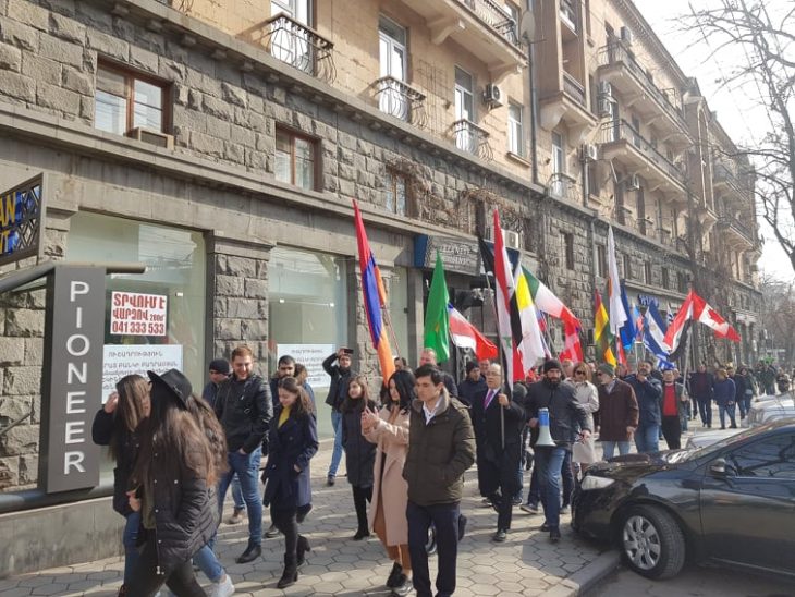 Մեր ճակատագրերը նոյնական են. շնորհակալութեան երթ եւ տօնական ընդունելութիւն ՀՀ-ն մէջ Սուրիոյ դեսպանատան մէջ