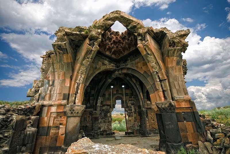 Թուրք լուսանկարիչը բոլորին հին հայկական մայրաքաղաք Անի է հրավիրում