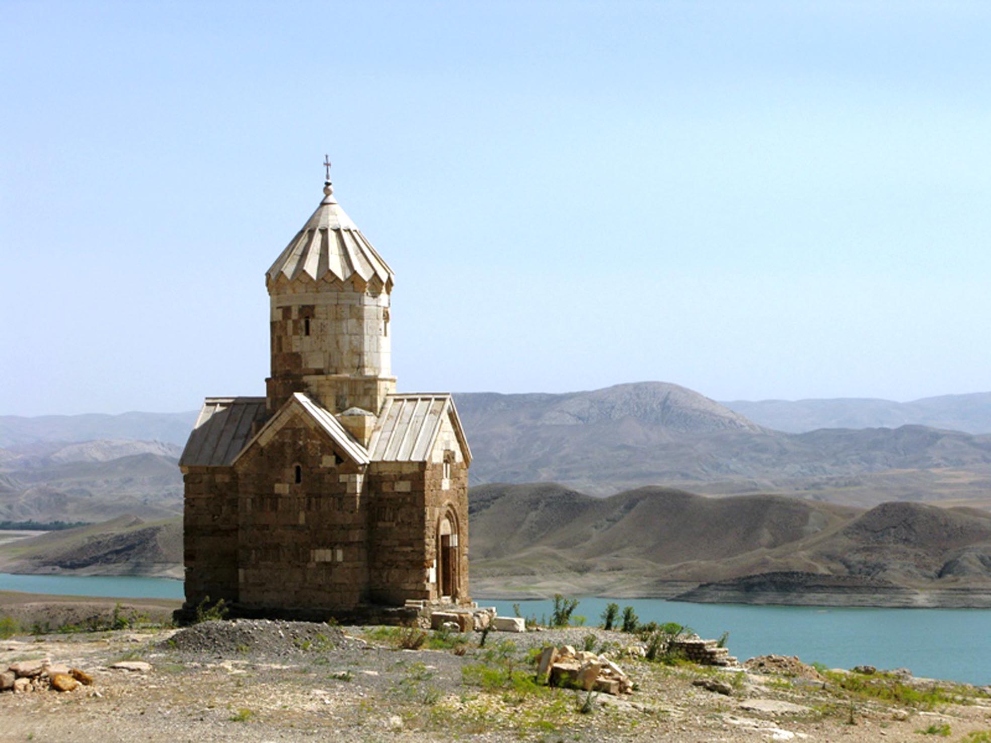 Իրանի մէջ Ատրպատականի մեր վանքերը, նոր օրերու լոյսին տակ