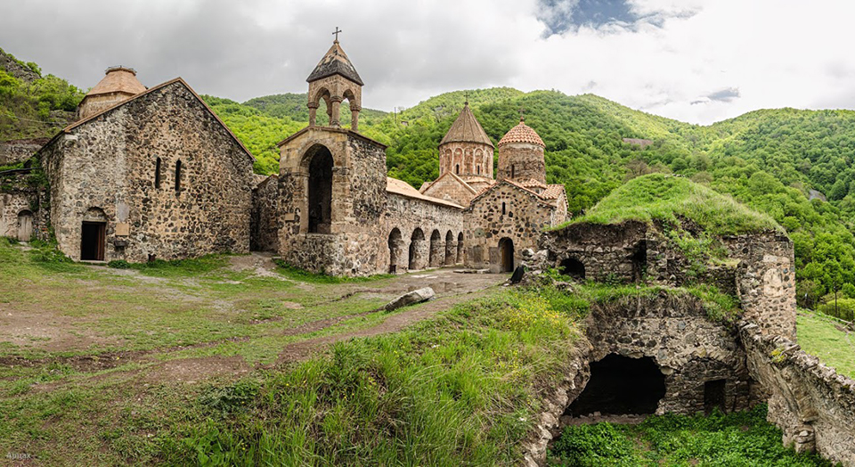 Ինչպէս փրկուեցաւ Դադիվանքը