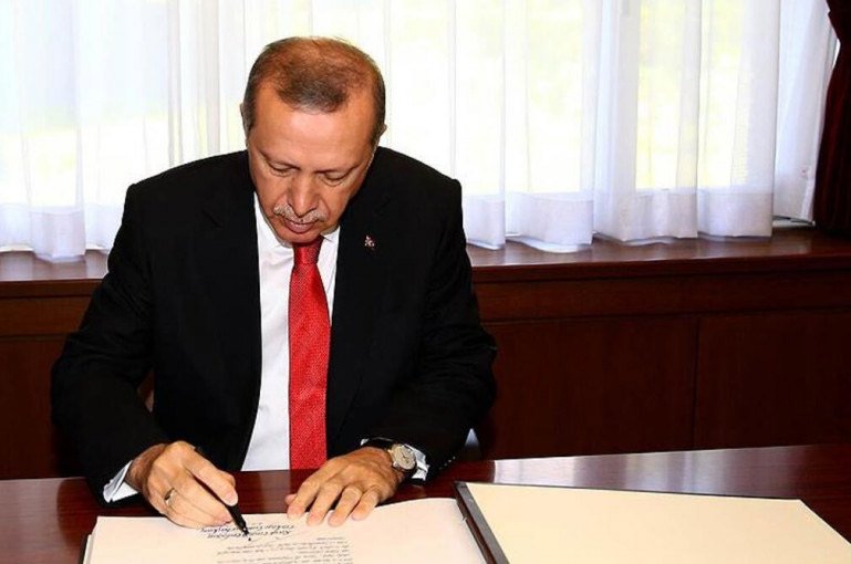 Էրտողան Վրաստանի, Ազրպէյճանի, Ղազախստանի եւ Խըրխըզիստանի հետ 12 միջկառավարական համաձայնագիր վաւերացուցած է