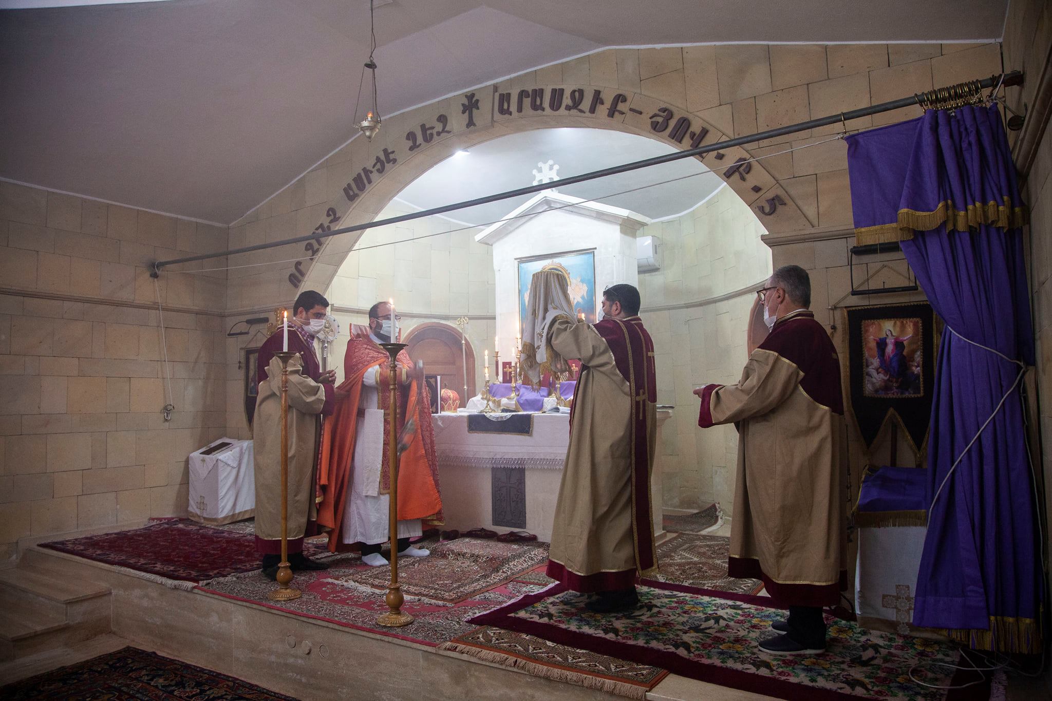 Ս․ Պատարագ Վաքըֆգիւղի մէջ