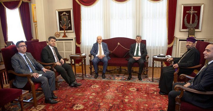 Թուրքիոյ ներքին գործոց նախարարի օգնականը Պոլսոյ Հայոց պատրիարքարանն այցելեց