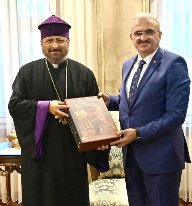 Պատրիարք հօրմէ անդրանիկ այցելութիւն դէպի Տիգրանակերտ