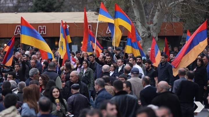 Ինչո՞ւ Թուրքիան ճիշդ այս պահուն ջատագովն է յարաբերութիւններու կարգաւորման. «Գանձասար»