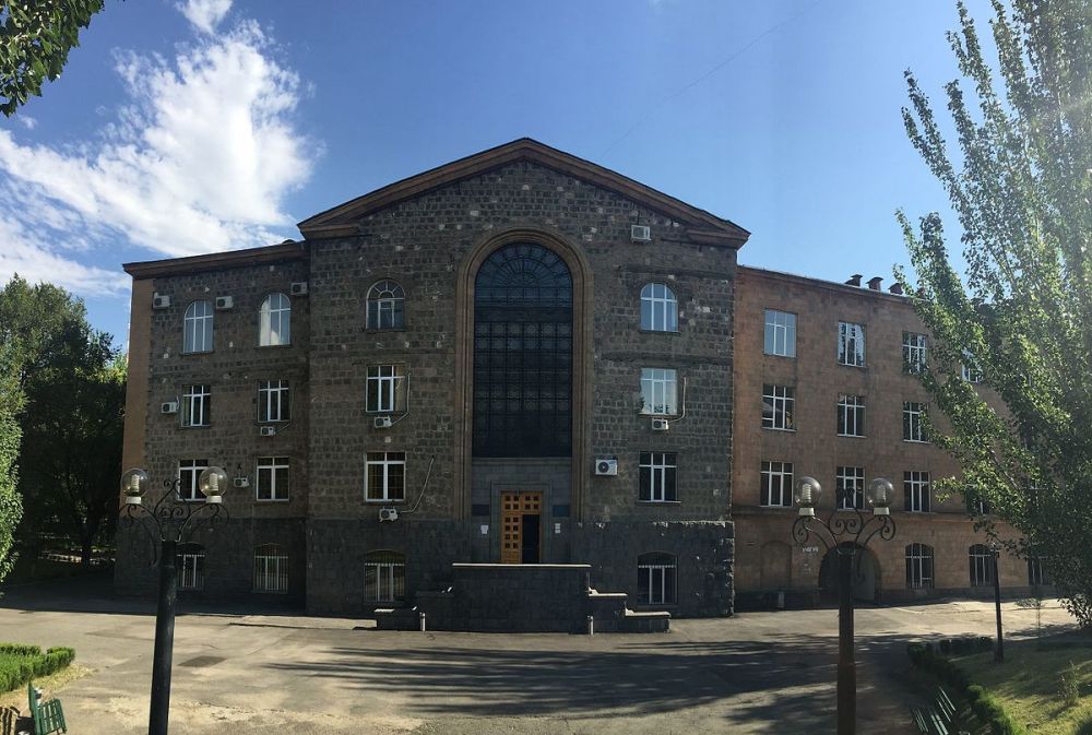 ԵՊՀ իրավագիտության ֆակուլտետի գիտական խորհրդի հայտարատությունը «Հայ-թուրքական և հայ-ադրբեջանական բանակցություններում իրավական անվտանգությունը երաշխավորելու անհրաժեշտության մասին»