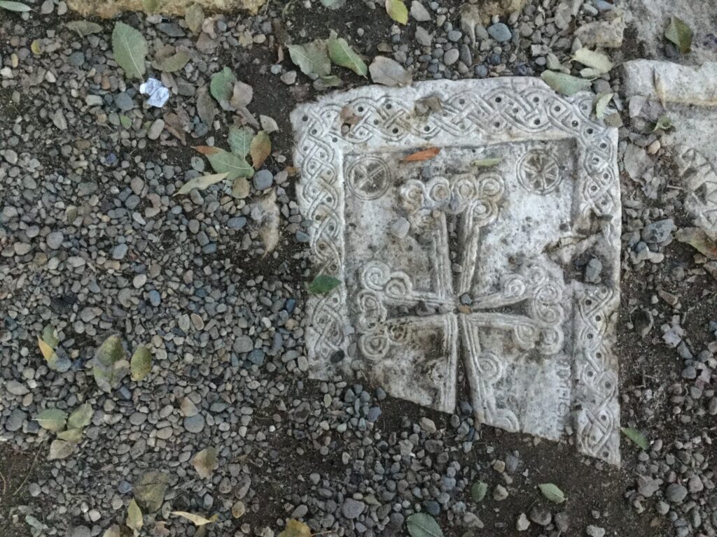 «Անտարբեր վերաբերմունք է դրսևորվում գանձագողերի կողմից անցանկալի խմբերի մշակութային ժառանգության ոչնչացնման նկատմամբ»