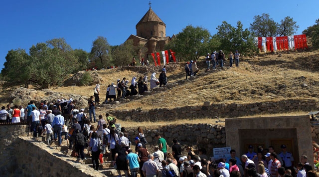 Վանի Աղթամար կղզում ամենամյա պատարագն այս տարի կմատուցվի սեպտեմբերի 4-ին