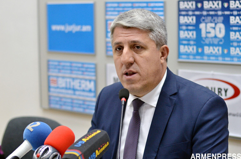 Համատարած ուսուցմամբ թշնամու լեզվի հանրայնացումը կարող է հղի լինել մարտահրավերներով և վտանգներով. իրանագետը՝ դպրոցներում ադրբեջաներենի և թուրքերենի ուսուցման մասին
