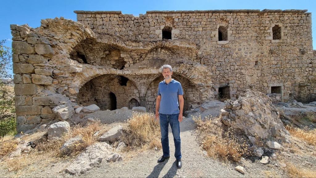 «Թաղամասերը վերացել են, եկեղեցիները՝ ոչնչացվել»