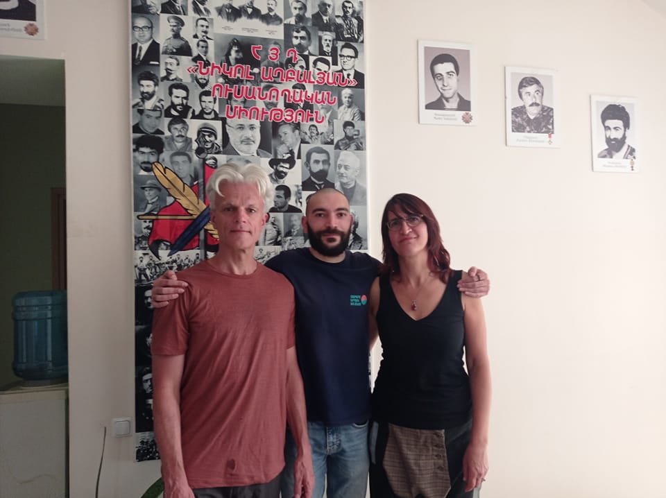 Քուրդ հայտնի երգչուհու այցը Արևմտահայոց հարցերի ուսումնասիրության կենտրոն