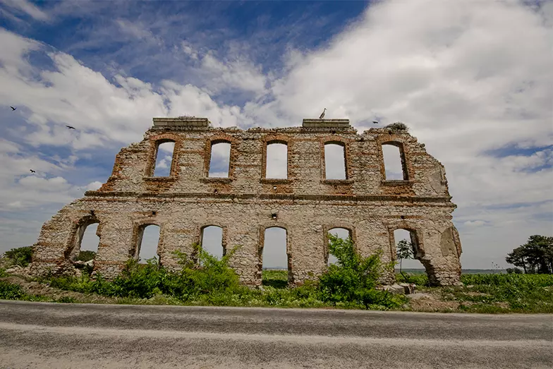 Ուղիներու ժապաւէնը ո՞ւր կը տանի (Բ)