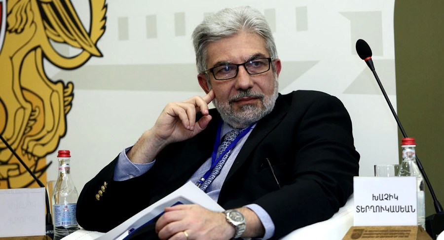 Ցեղասպանութեան կանխարգիլումը ծուռ հայելիի մէջ