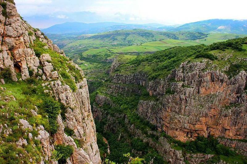 Արցախ` հայկական ինքնութեան պաշտպանութեան միջնաբերդ. Մադաթովի բարեկարգումները եւ կարգ ու կանոնի հաստատում