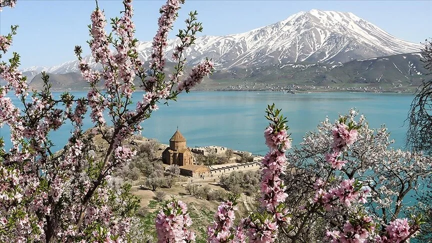 Աղթամար կղզում առաջին անգամ թատերական ներկայացումներ են ցուցադրվելու