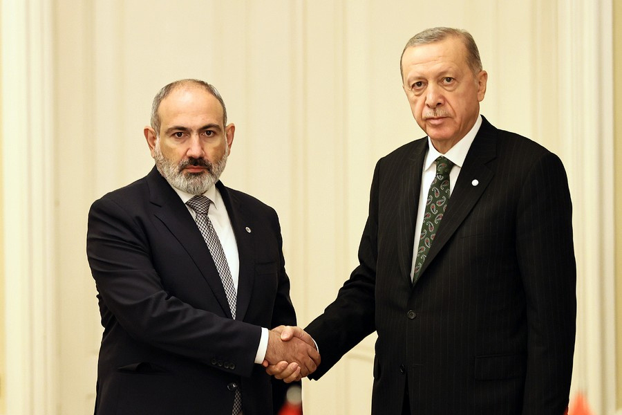 Փաշինեանի այցը Անգարա թուրք պաշտօնեաներու կողմէ կ՛օգտագործուի սփիւռքը խանգարելու համար