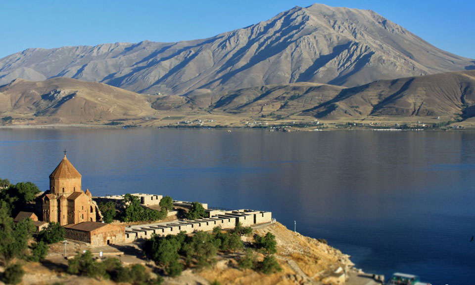 Վան, Դատվան, Նեմրութ, Աղթամար… նկարահանդէս եւ… անմիտ թափառում