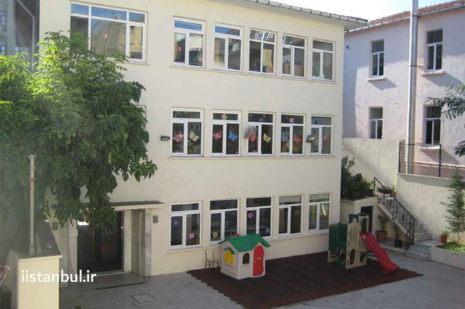 Ստամբուլի «Եսայան» հայկական դպրոցի նախկին տնօրենը մեղադրվում է պաշտոնը չարաշահելու մեջ