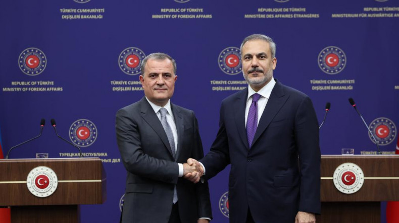Թուրքիայի և Ադրբեջանի ԱԳ նախարարները հեռախոսազրույց են ունեցել