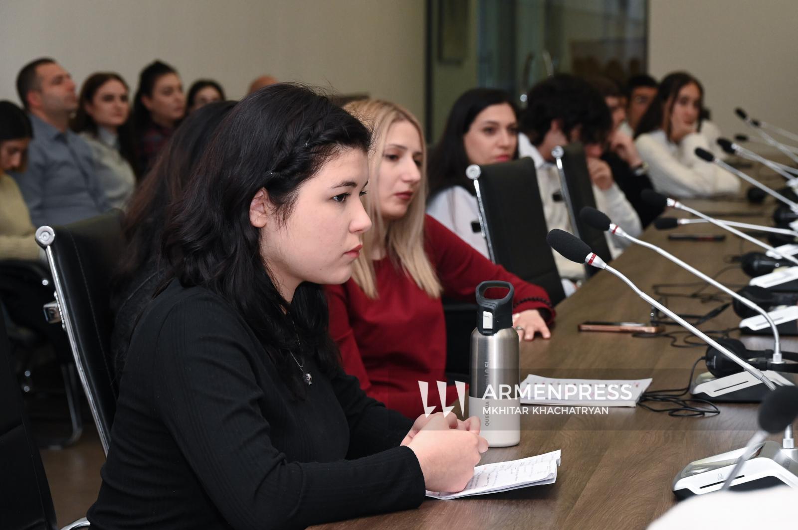 Ցեղասպանության թանգարանում ներկայացվեց Ուրուգվայում հաղթող ճանաչված 17-ամյա աշակերտուհու «Ճանաչման և լռության միջև» շարադրությունը