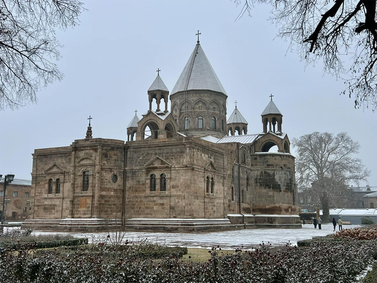 «1921 թ. Գէորգ Ե. կաթողիկոսի կողմից Ապրիլ 24-ը սահմանուել է Հայոց եղեռնի զոհերի յիշատակի օր». Մայր Աթոռ