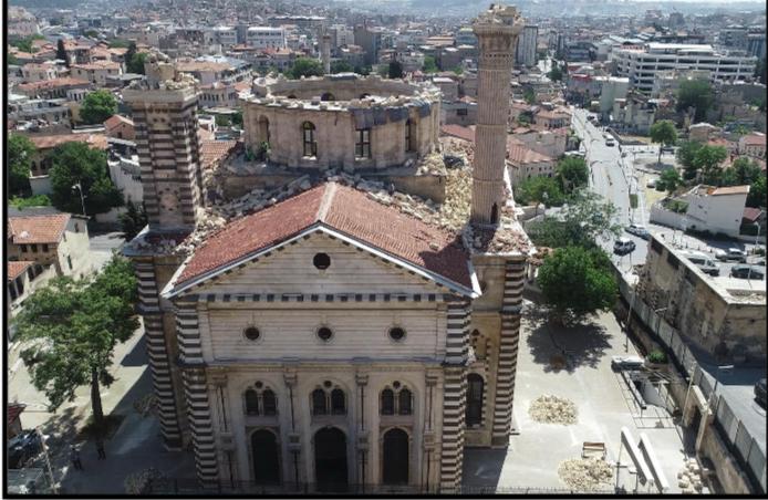 Սուրբ Աստվածածին եկեղեցուց մինչև Քուրթուլուշ մզկիթ. Այնթափի բազմաշերտ հիշողությունը