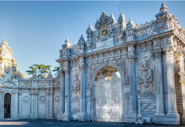 Պալյանների ճարտարապետական հետքը Ստամբուլում