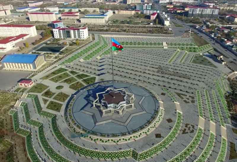 Մոսկուայի եւ Կարսի պայմանագիրներուն անունները կը վերցուին Նախիջեւանի սահմանադրութենէն