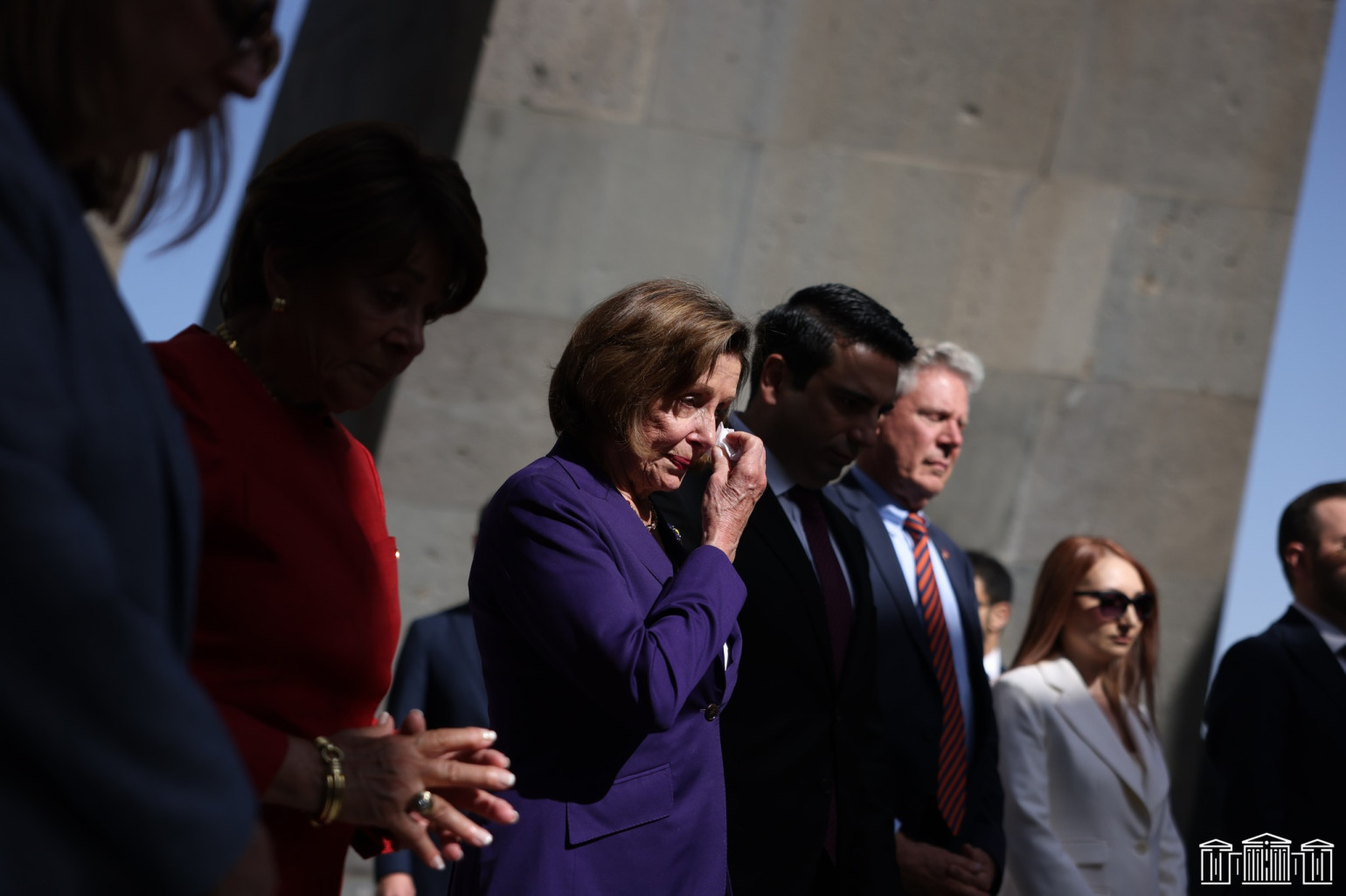 Երբ ես այցելեցի Հայաստան, մենք կանգնեցինք Ծիծեռնակաբերդում և հստակ ու առանց ներողամտության խոսեցինք Հայոց ցեղաuպանnւթյան մասին. Նենսի Փելոսի