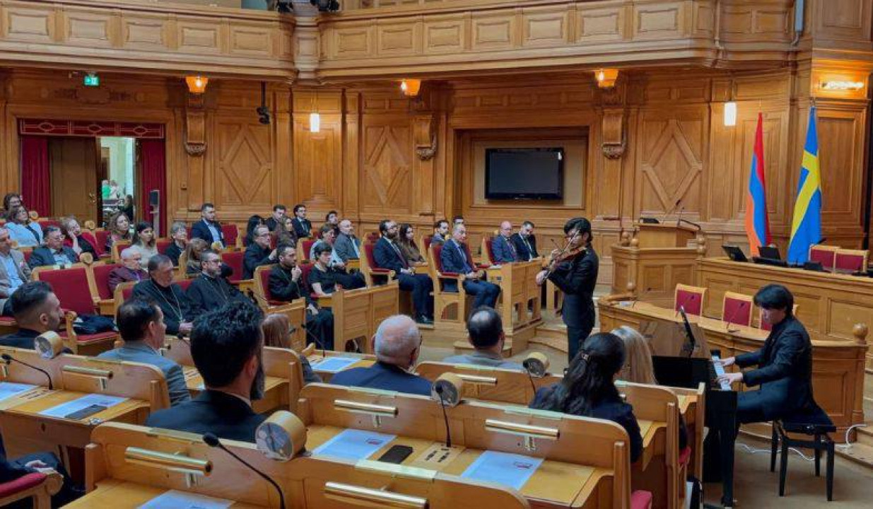 Շուէտի խորհրդարանին մէջ ոգեկոչուած է Հայոց Ցեղասպանութեան զոհերու յիշատակը