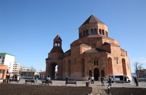 Ստեփանակերտի մայր եկեղեցին եւս մշակութային սպանդի թիրախ