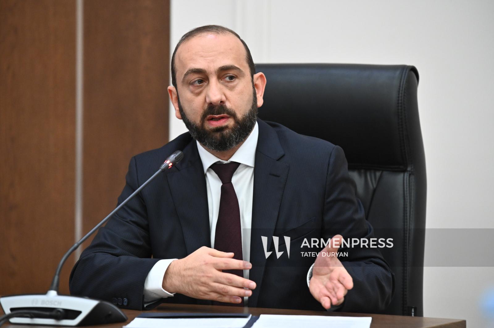 Հայաստանի և Թուրքիայի գործարարների՝ Կարսում կայացած հանդիպումը մեծ հետաքրքրություն է առաջացրել․ Միրզոյան