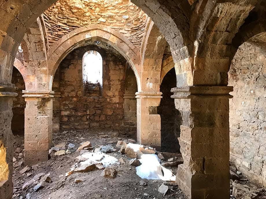Սասունի վանքերը